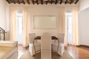 Piazza Navona Loft for 7 people