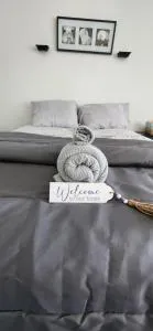 Comfy Modern beach Studio! - كوكوا