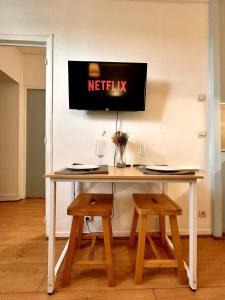 Centre - 80m du Marché - 2 pers