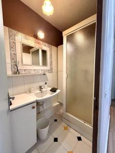 Centre - 80m du Marché - 2 pers