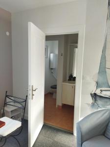 B&B / Chambres d'hotes Kerbugalic GR34 : Chambre Double ou Lits Jumeaux - Vue Latérale sur Mer