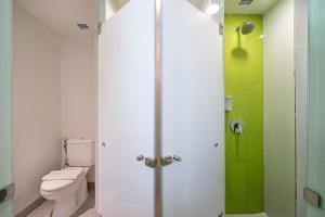 Whiz Prime Hotel Hasanuddin Makassar