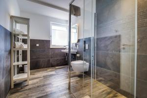 LAGOVIDA Kapitänskajüte c am Störmthaler See