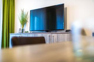 LAGOVIDA Seglerhütte a am Störmthaler See