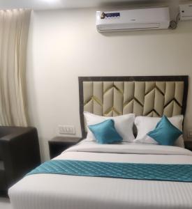 Balaji residency velankanni