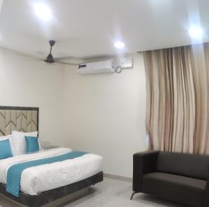 Balaji residency velankanni