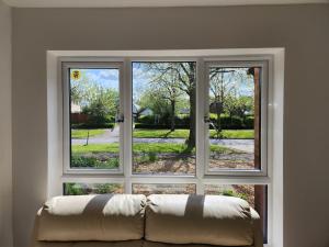 Spacious House 4 Beds 3 Bathrooms Prime Location