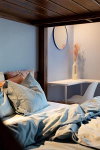 EverGreen - Design & Spacious Old Town Apartment with AC, 1,5 Bath, Family-Friendly