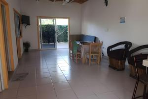 C3A Casas la colmena a 3 min playa alberca 2 nivel