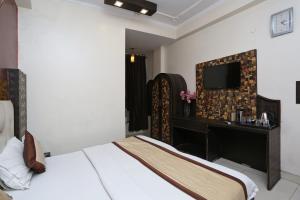 Hotel O Delhi Continental