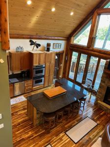 Evergreen Haven Lodge and Bunkhouse