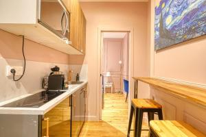 Suite Anna In Paris Republique