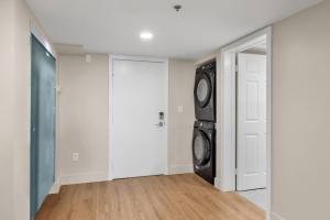 Shine Suites Balcony Duplex 10