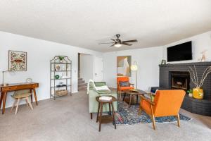 Mid-Century Flagstaff Mtn Condo