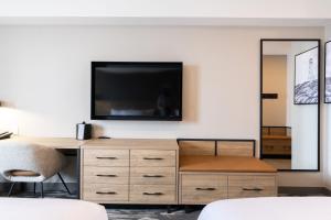 Sandman Signature Las Colinas Hotel & Suites