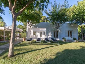 Elegant Beachside Can Catlar Villa