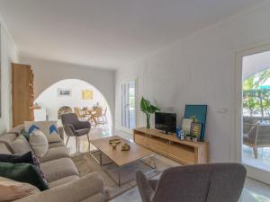 Elegant Beachside Can Catlar Villa