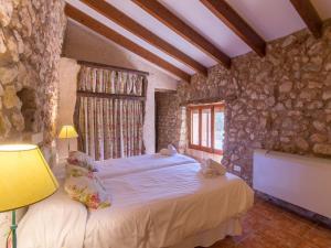 Es Sestadors with Fenced Pool