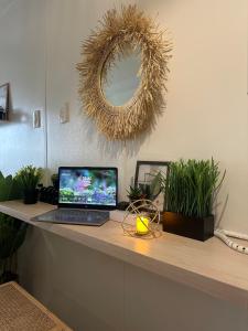 Casa Alia at Coast - near MOA, US Embassy, PICC, WTC