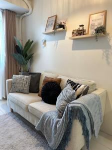 Casa Alia at Coast - near MOA, US Embassy, PICC, WTC - Appartamenti, Manila