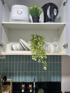 Casa Alia at Coast - near MOA, US Embassy, PICC, WTC