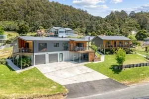 The Derby Lodge - Gladstone