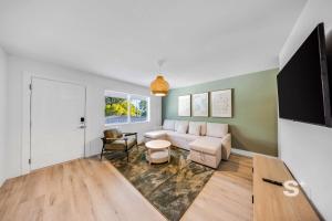 Modern 1-BD Miami Apt Gym, BBQ, Free Parking