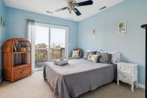 Oak Drive Oasis Beach Nearby Private Deck