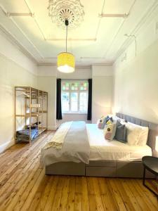 Bondi Retreat - House just moments to the Beach