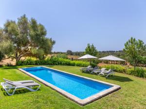 Country house with pool in Manacor