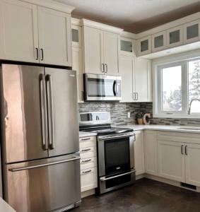 Modern 3BR Near Airport & DT