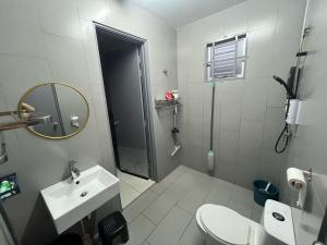 Ks161 Homestay - vast & white