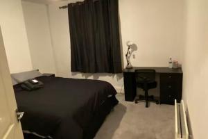 Cosy 2 Bed House - Sleeps 3 Parking & Garden