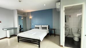 Baan Paknam Budget Hotel