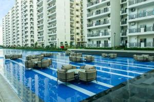 Posh 1BR Apartment In Gurugram With Club Facilities