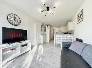 Auckland Road Apartment Retreat - Askern