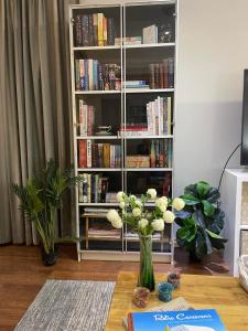 AC 1 Bed Studio Apartment 25+ Non Smokers