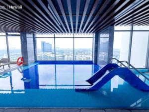 Sunny Deluxe Apartment 1-bedroom And 1-living Room