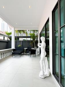 Stylish 3BR Greek Villa AT Jomtien Beach