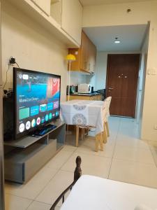 232D pool view with big balcony