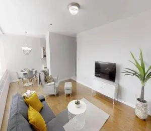 Bright Cozy Condo The Heart of Uptown 2BED Coffee - Deep Brook