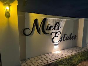 Durban Holiday Apartments by Mieli Estates , Unit 1