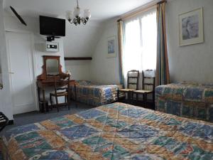 Hotels Belvedere Montargis Amilly : Chambre Quadruple