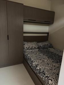 Shore 3 Tower 3 1BD - MOA Complex