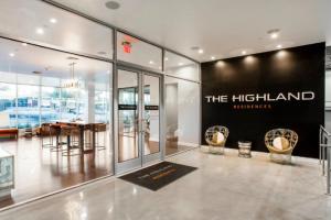 A-Class Highland 2 Bed Apt in Hollywood CA with FREE PARKING