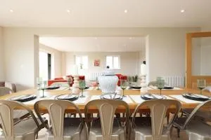 The Gathering Barn Sleeps 12 & Hot Tub Perfect for Large Families, Birthdays and Gatherings, Rural Location in Herefordshire - Skenfrith