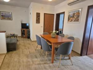 Seaview Apartment in Cavtat Dalmatia with Garden