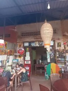 Reggae bar house& Trekking - Banlung