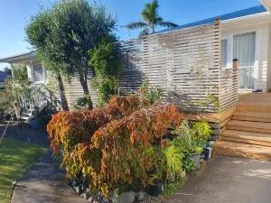 Lovely house in great location in Auckland - Campbells Bay