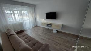 Targu Jiu Central Apartment - Free Parking & Self Check-In